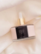 Load image into Gallery viewer, Rose Milk Collagen Serum / For All Skin Types
